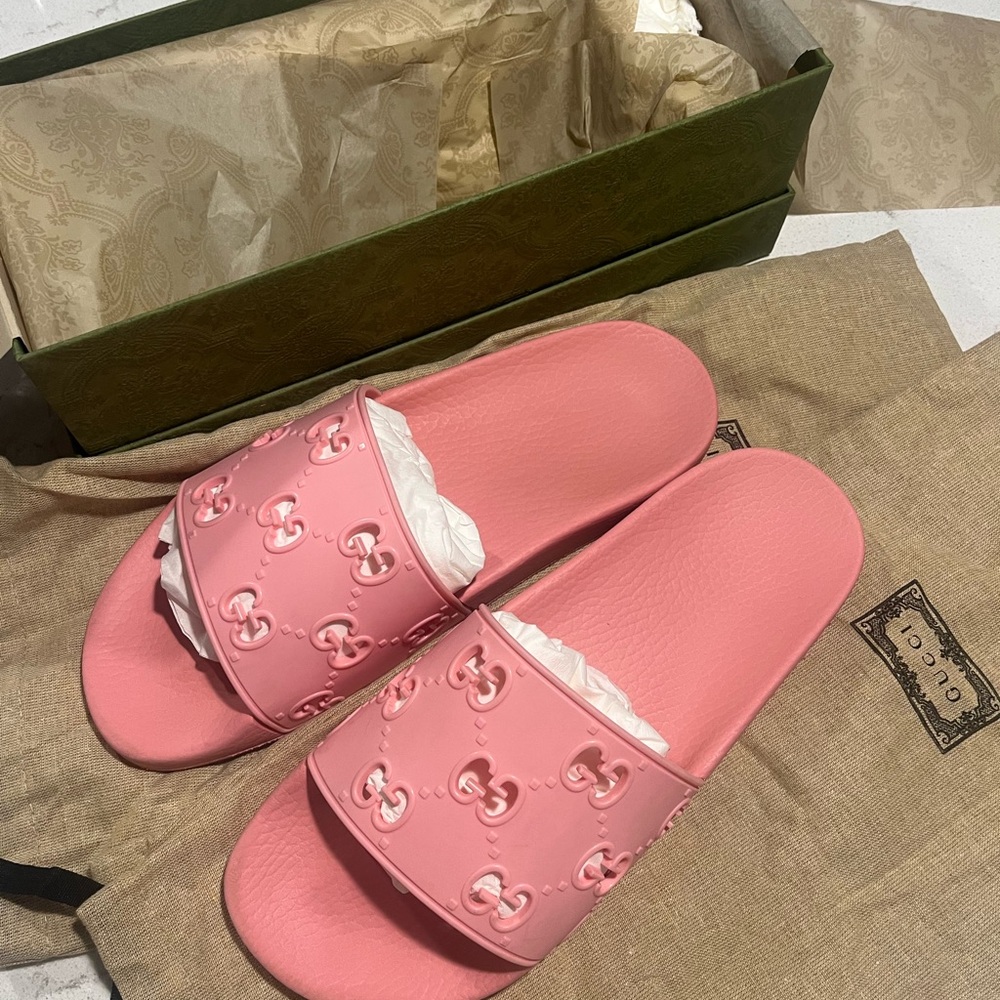 Gucci Pink Rubber Slides